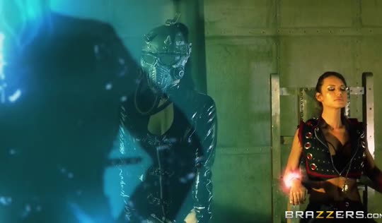 Фантастическая Франческа дала доктору драть себя в анал